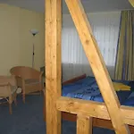 Gæstehus & Latroepchen 3*