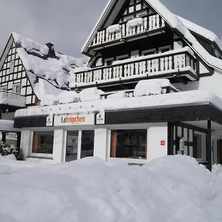 Guest house & Latroepchen 3*