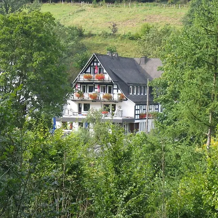 Gæstehus & Latroepchen 3*