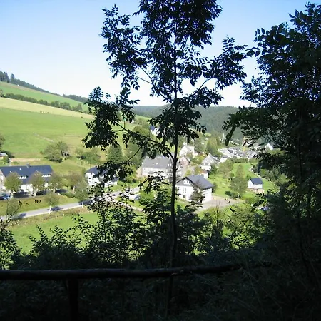 Guest house & Latroepchen 3*